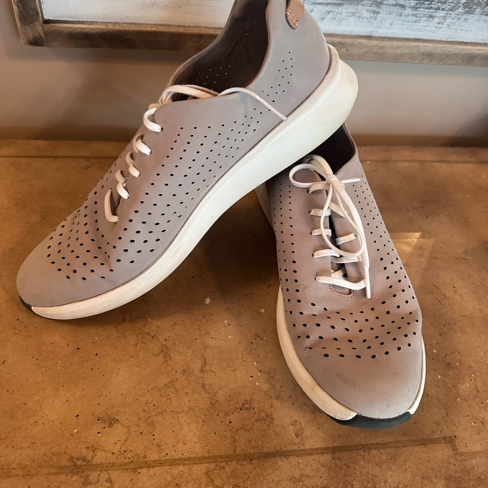 Clark brand ladies shoes size 11. EU. 42.5